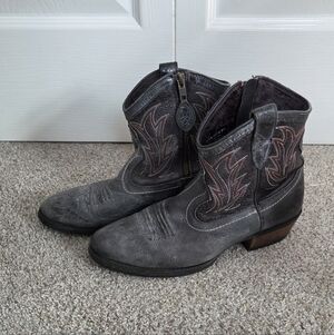 Like New Ariat Short Distressed Western Boots